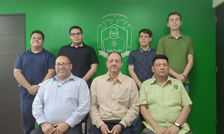 Aula inclusiva: Alumnos de la UJAT crean APP para estudiantes débiles visuales