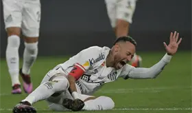 Neymar Jr. sufre una nueva lesión y podría perderse lo que resta del torneo con Santos