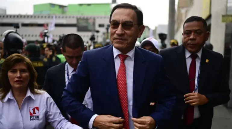 Condenan a Martín Vizcarra, expresidente de Perú, a 14 años de prisión por corrupción