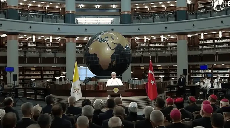 Destaca Papa León XIV puente cultural de Turquía y los invita a estar al servicio de la paz