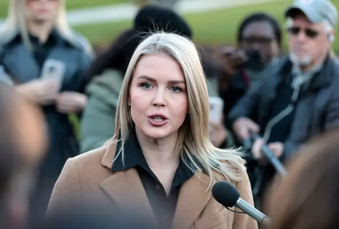 ICE detiene a mujer ligada a la familia de la portavoz de La Casa Blanca