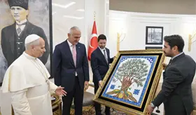 El Papa León XIV llega a Turquía y comienza su primer viaje apostólico