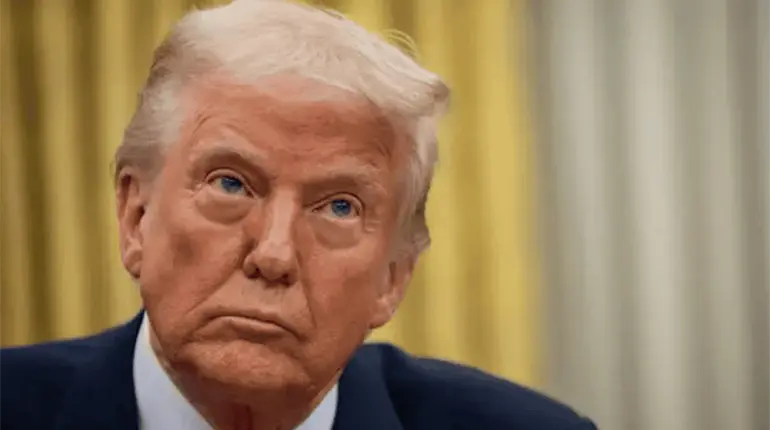 Trump amenaza con llevar "muy pronto" operaciones por tierra en Venezuela