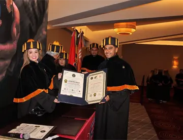 Distinguen con doctorado Honoris Causa a Ricardo Brabata, CEO de BKids