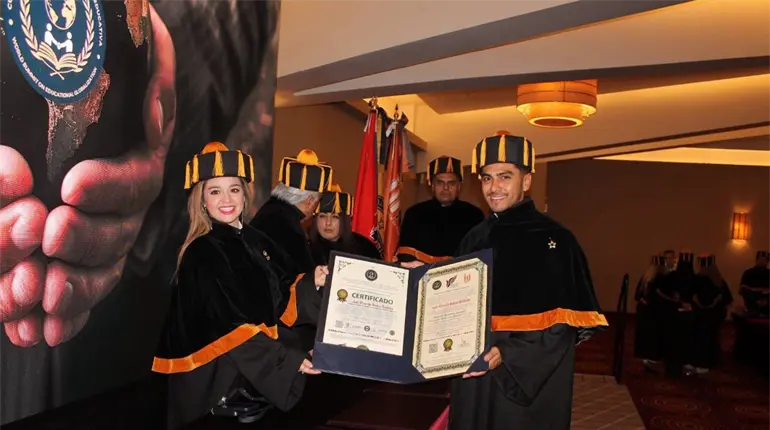 Distinguen con doctorado Honoris Causa a Ricardo Brabata, CEO de BKids