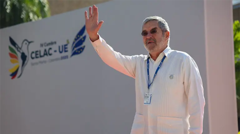 Juan Ramón de la Fuente deja la Cancillería por cirugía