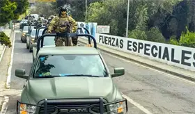 Aseguran a 15 personas en Puebla y Sonora