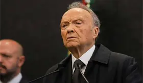 Renuncia Gertz Manero a la FGR; Godoy será encargada de despacho