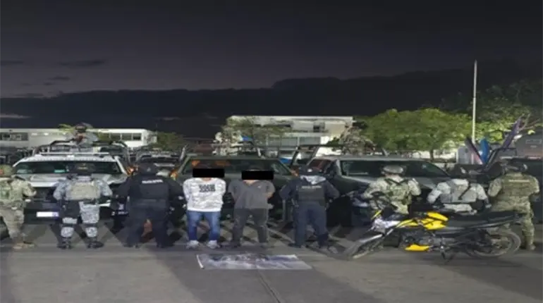 Detienen a tres por narcomenudeo en Centro