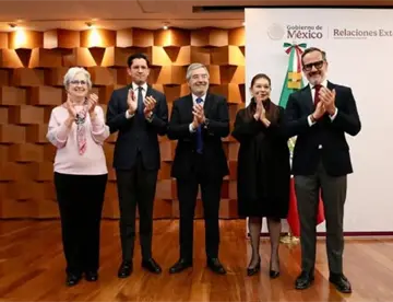 Juan Ramón de la Fuente deja temporalmente la SRE