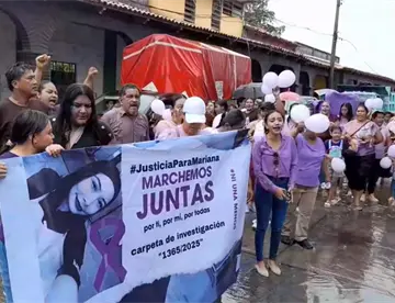 Marchan en Cunduacán; piden justicia para Mariana