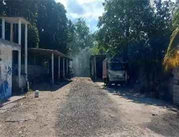 Incautan casi 3 mil litros de hidrocarburo tras cateo en Centro