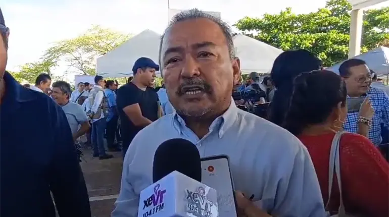 Amagan pobladores de La Isla con cerrar la Villahermosa-Cárdenas sino cierran presunta bodega de "huachicol"