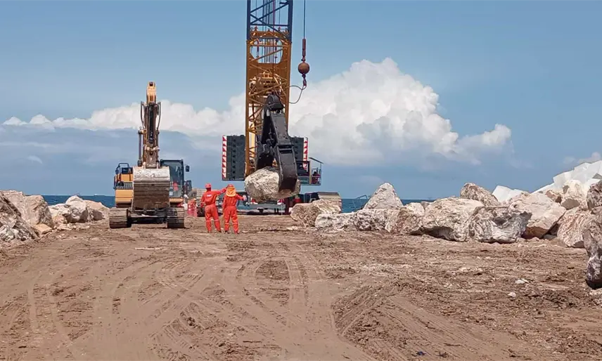 Trabajadores de escolleras en Dos Bocas, Paraíso, emplazan a huelga