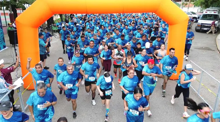 Paola de los Ángeles Cruz y Luis Alberto Priego triunfan en carrera "Por tu Salud Corre" del ISSET