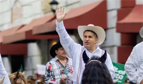 Jefe de escoltas de Carlos Manzo está prófugo de la justicia