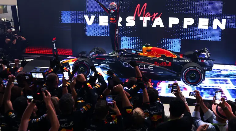 Verstappen gana el GP de Qatar; campeonato se definirá en última carrera