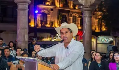 Amplían búsqueda del jefe de escoltas de Carlos Manzo