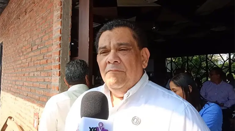 AMLO demuestra que sigue gobernando el país: PRD y PRI Tabasco ante reaparición del expresidente