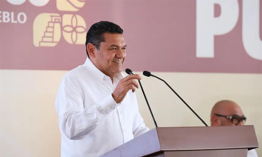 Tras protesta de burócratas, Javier May anuncia pago de homologación salarial para el 8 de diciembre