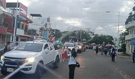 Con peregrinación y coronación de la virgen, iglesia católica inicia festejos Guadalupanos