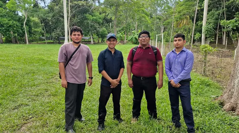 Estudiantes tabasqueños innovan en la medición de nutrientes del suelo