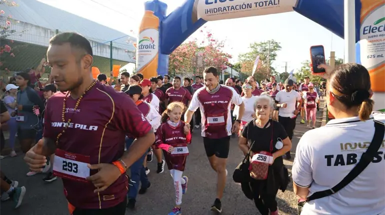 Tabasqueños se suman a la Carrera Ponte Pila de CONADE 2025