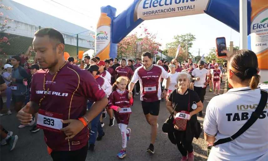 Tabasqueños se suman a la Carrera Ponte Pila de CONADE 2025