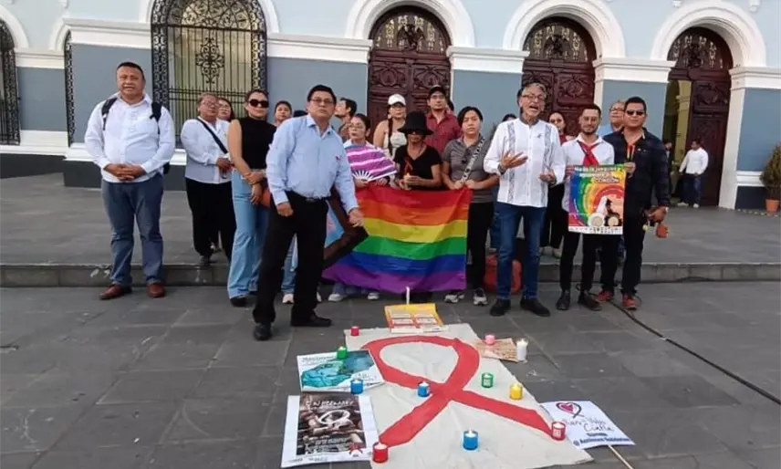 Colectivos LGBT realizan Marcha del Silencio en memoria de los fallecidos a causa de VIH – Sida