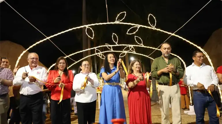 Inaugura DIF Tabasco exhibición de nacimientos en el parque Tomás Garrido Canabal