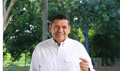 "Ahora los rateros y delincuentes acusan": May a oposición