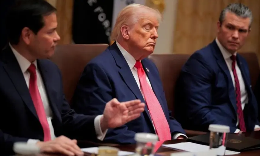 Trump se queda dormido en última reunión del año con su gabinete