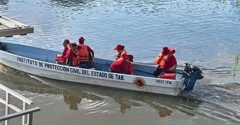 Localizan manatí muerto a altura del Paso del Macuilís en Villahermosa