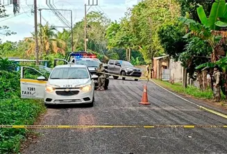 Ejecutan a pareja dentro de taxi en ranchería Buenavista, Centro
