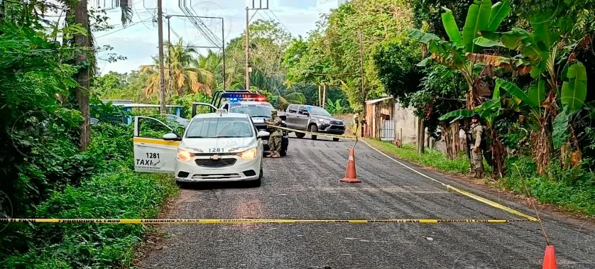Ejecutan a pareja dentro de taxi en ranchería Buenavista, Centro