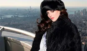 Fátima Bosch brilla en lo alto del Empire State en Nueva York