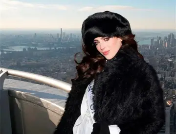 Fátima Bosch brilla en lo alto del Empire State en Nueva York