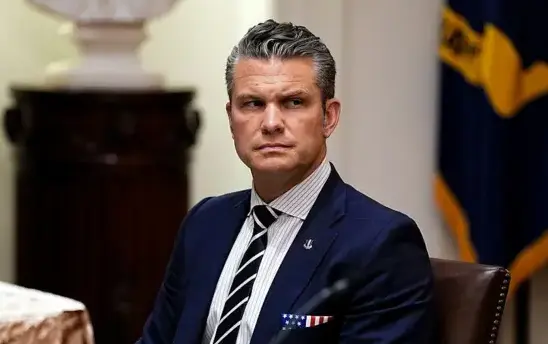 No cesarán los ataques contra embarcaciones en el Caribe: Secretario de Defensa de EE. UU.