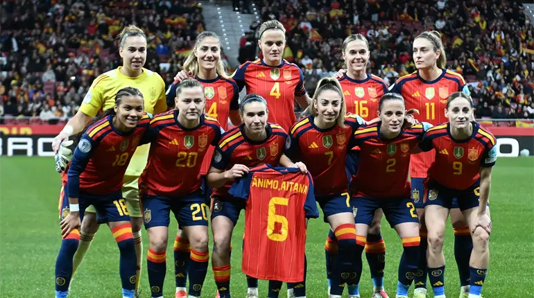 Aitana Bonmatí es operada por fractura del peroné y estará fuera por cinco meses