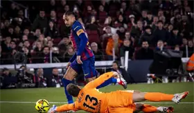 Barcelona vence al Atlético de Madrid y seguirá siendo líder en España