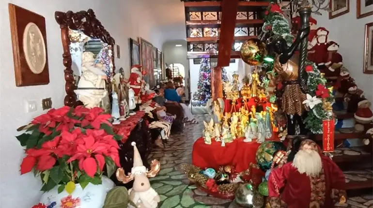 Con festividades de la Virgen de Guadalupe, inicia familia Torres Calcáneo fiestas decembrinas