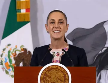 Descarta Sheinbaum asistencia de AMLO a evento del Zócalo