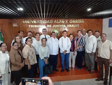 Inaugura Universidad Alfa y Omega su sala de prácticas de Juicios Orales ‘Edgar Azcuaga Cabrera’
