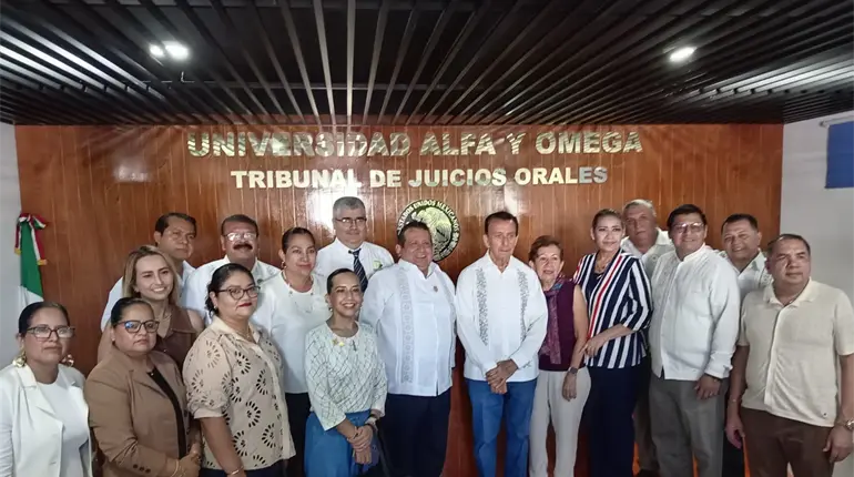 Inaugura Universidad Alfa y Omega su sala de prácticas de Juicios Orales ´Edgar Azcuaga Cabrera´