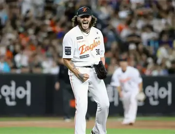 El mexicoamericano Cody Ponce firma por tres años con Azulejos de Toronto