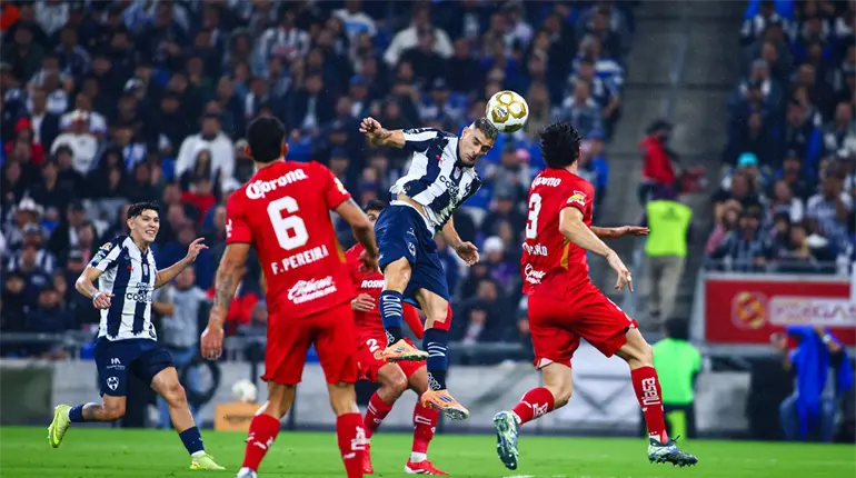 Monterrey, el único con ventaja en la ida de las semifinales; Cruz Azul y Tigres empataron 1-1