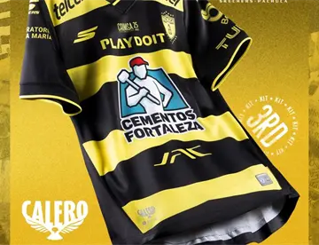 Pachuca lanza jersey alternativo inspirado en Miguel Calero