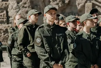 Rusia envía niños ucranianos a Corea del Norte para militarización forzada, acusa Kiev