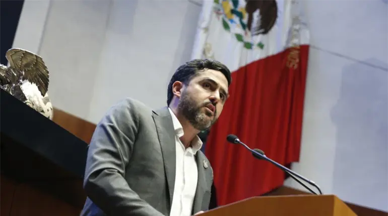 Senador del PAN que votó por designación de Ernestina Godoy, justifica que fue en favor de Querétaro