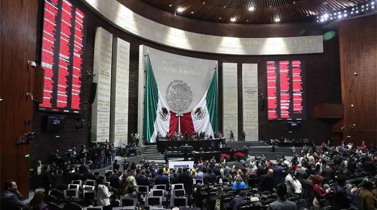 Tras 24 horas de discusión, aprueban en lo general y particular Ley de Aguas